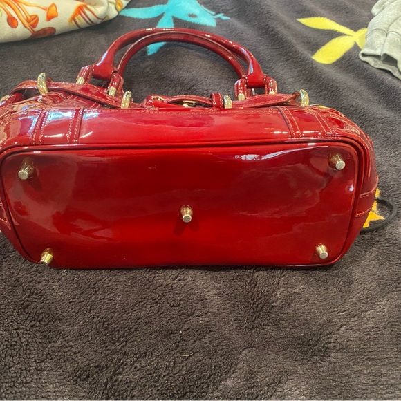 Burberry patent leather Burgundy handbag - Picture 6 of 17